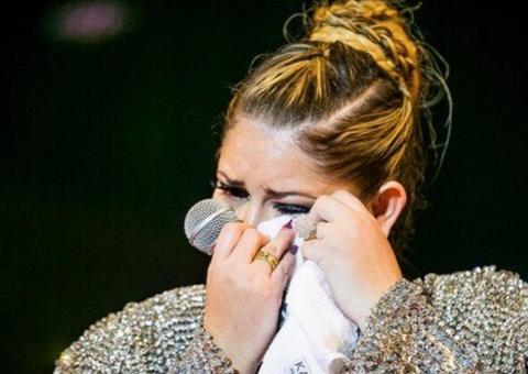 Marília Mendonça sofre com morte de cachorra e é 'detonada' na web