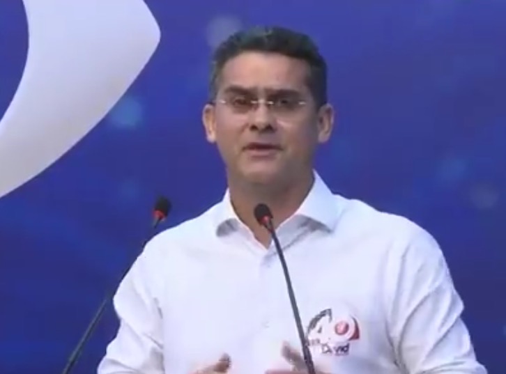 David Almeida diz que zerou filas de consultas durante governo, mas dados mostram aumento de 8,8%