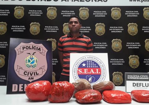 Homem é preso com drogas em embarcação no Amazonas 