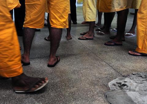 Publicada portaria que obriga empresas a contratar presos ou egressos