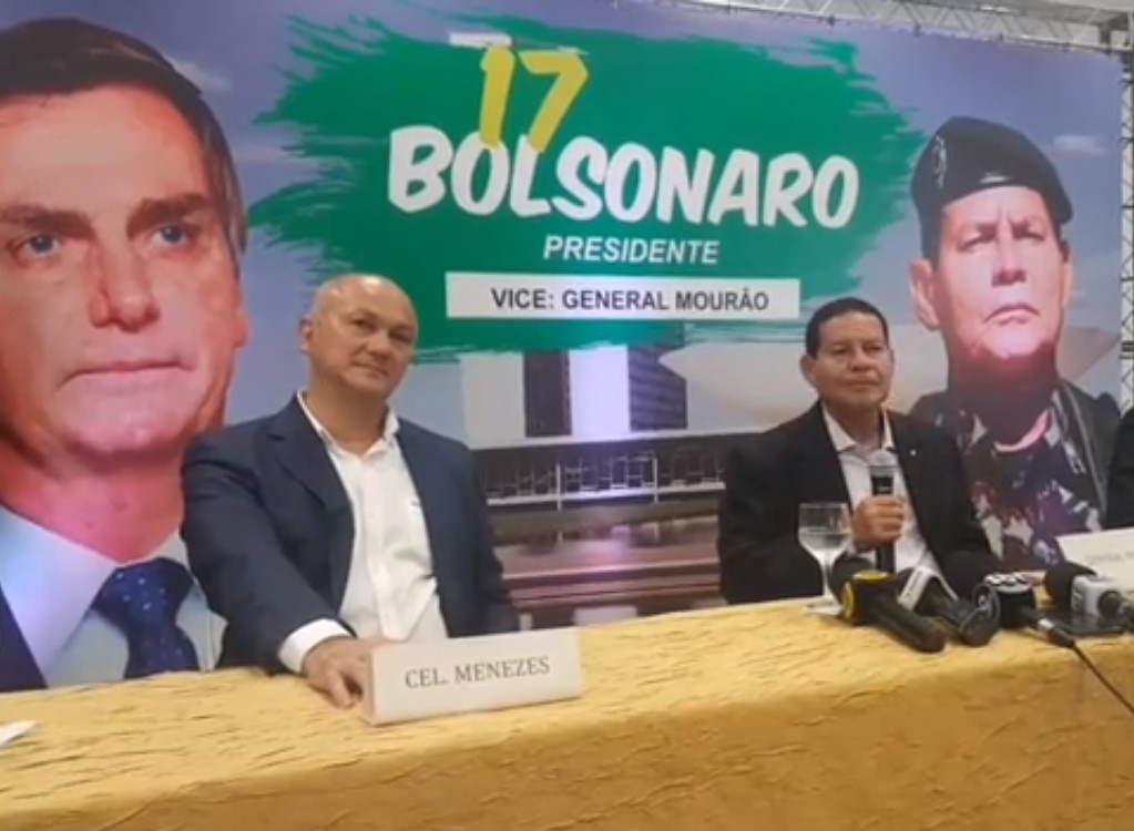 General Mourão diz que Bolsonaro sofre preconceito e que vai reforçar fronteiras do Amazonas 
