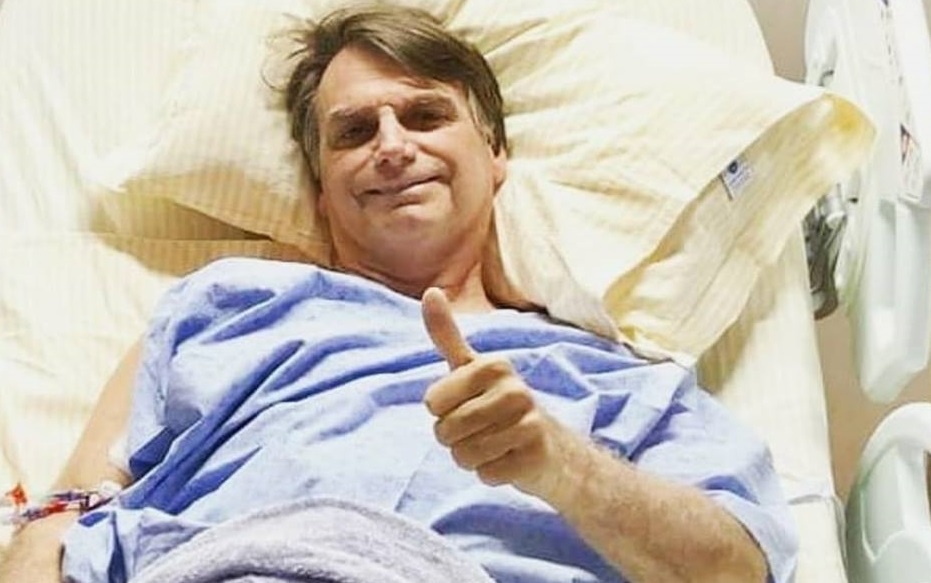 Após segunda cirurgia, Bolsonaro volta a caminhar e não apresenta dor