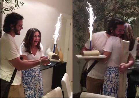 Tulio Gadelha faz festa surpresa para Fátima Bernardes