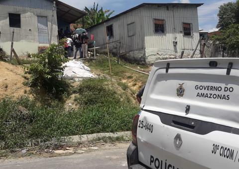 Deitado na rede, homem é assassinado com sete tiros em Manaus