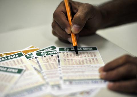 Mega-Sena pode pagar R$ 5 milhões nesta terça-feira