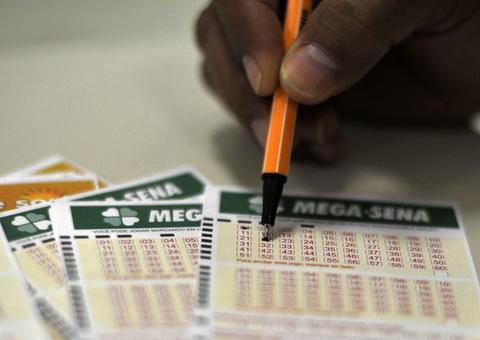 Mega-Sena especial pode pagar R$ 5 milhões nesta terça-feira