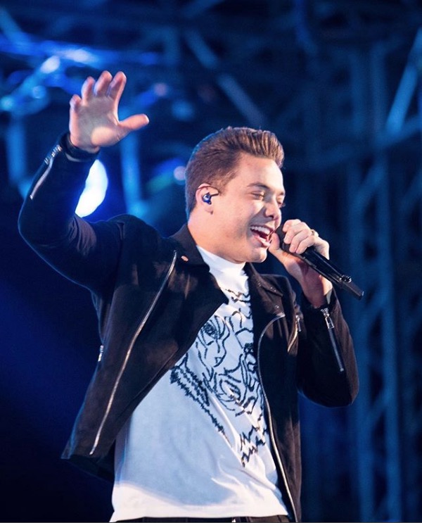 Wesley Safadão vai faturar R$1 milhão para cantar por 1h30 em camarote