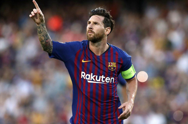 Messi marca 3 em goleada do Barcelona na abertura da Liga dos Campeões 