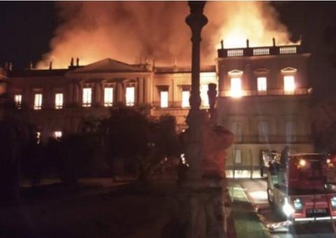 Unesco propõe reconstrução em 3D de peças queimadas no Museu Nacional