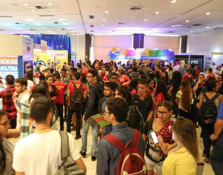 Feira Norte do Estudante promove troca de informações sobre carreira e educação em Manaus
