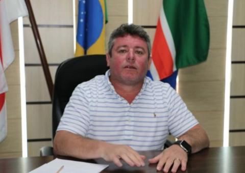 Justiça Federal bloqueia R$ 1,4 milhão de prefeito de Lábrea por improbidade administrativa