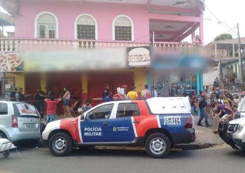 Funcionário mata mulher a facadas em pizzaria de Manaus