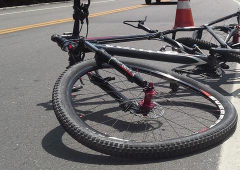 Crianças morrem atropeladas por trem quando iam de bicicleta para escola na Holanda