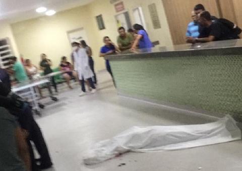 Jovem é executado a tiros enquanto aguardava atendimento na recepção de hospital