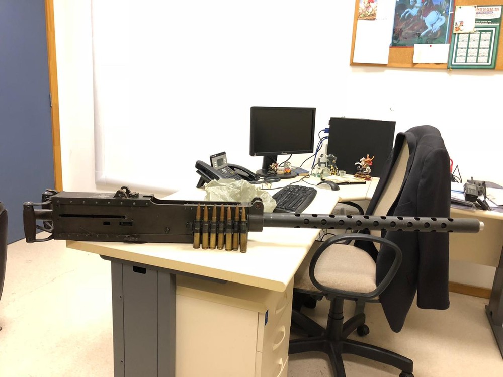 Polícia apreende metralhadora com capacidade de disparar até 600 tiros por minuto