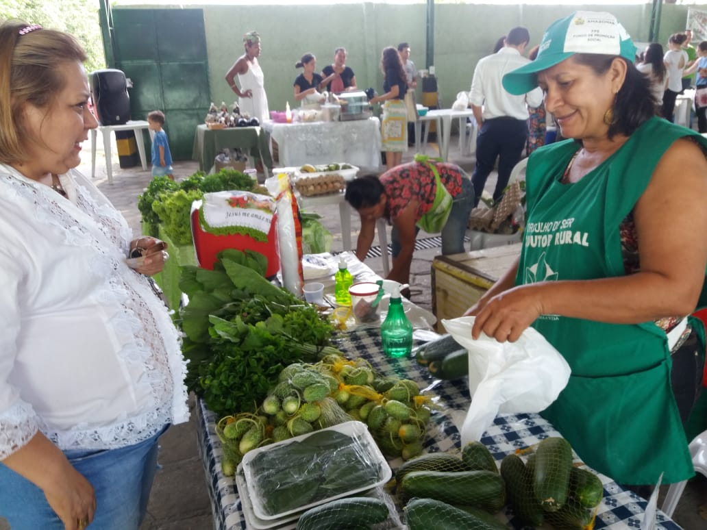 Feira da FAS inicia venda de produtos orgânicos em Manaus