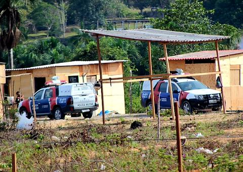Homem é morto com sete tiros dentro de invasão em Manaus 