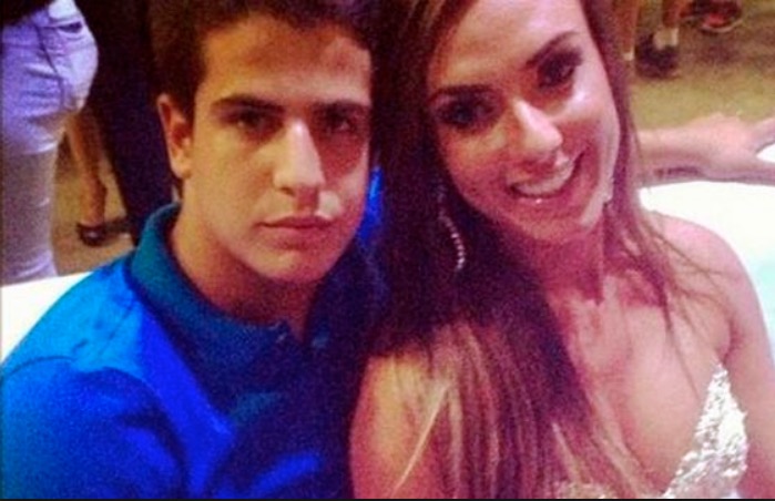 Nicole Bahls volta a criticar Claudia Raia por não ter aprovado romance com Enzo