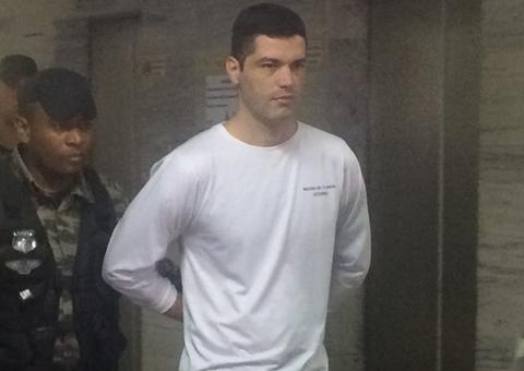 Serial killer condenado por 29 mortes pede para se casar dentro do presídio