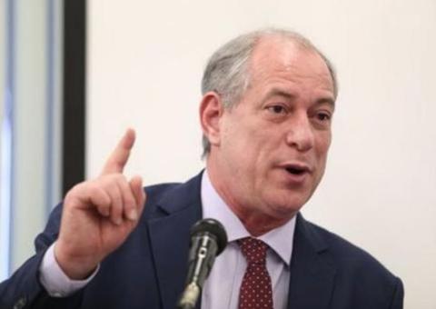 Ciro pede voto a eleitor de Bolsonaro “que não seja facista” e machista