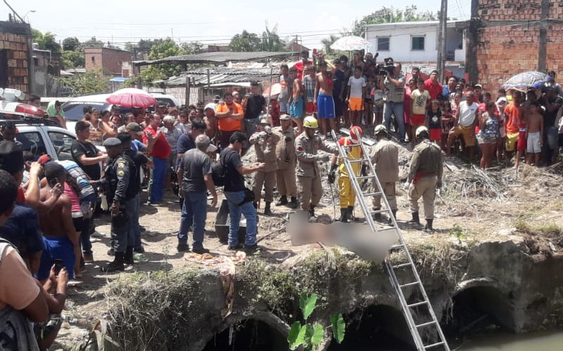 Jovem achado morto em bueiro de Manaus teve coração arrancado e quase foi decapitado