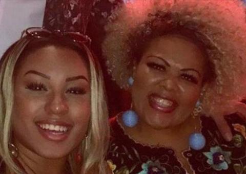 Ex-The Voice Kids, Talita Cipriano desabafa sobre câncer da mãe