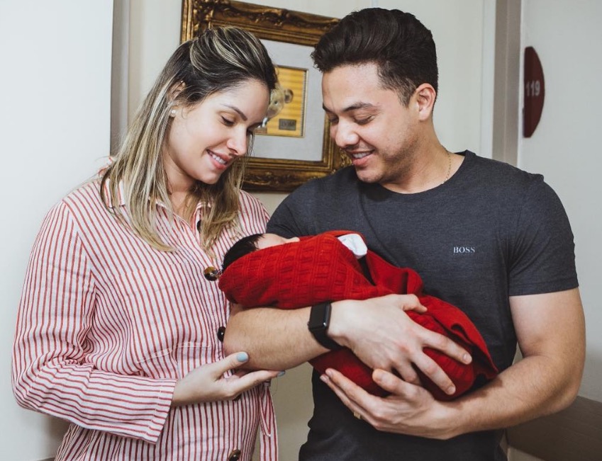 Wesley Safadão dá presente de R$ 2 milhões para filho recém-nascido com Thyane