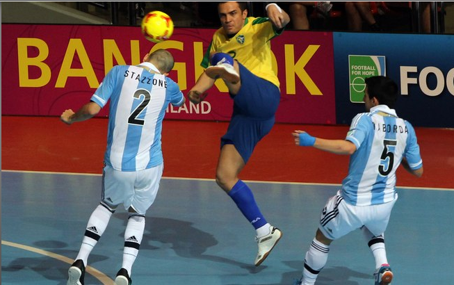 Com Falcão, Brasil e Argentina desembarcam em Manaus para duelo