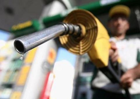 Petrobras reduz em 0,59% preço da gasolina nas refinarias