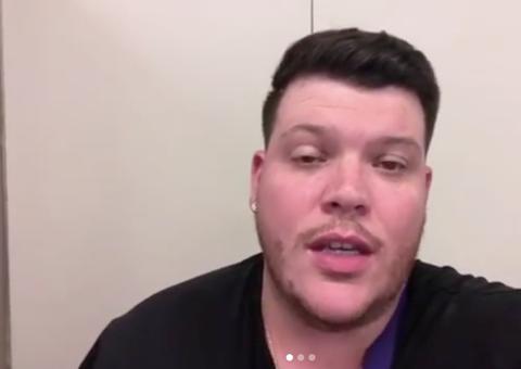 Ferrugem pede desculpas e diz que músico se excedeu com dança simulando sexo