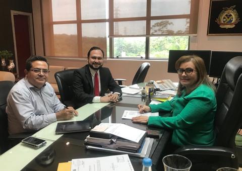 Por mais transparência, MPC e TCE firmam Termo de Cooperação com Secretaria Municipal de Finanças