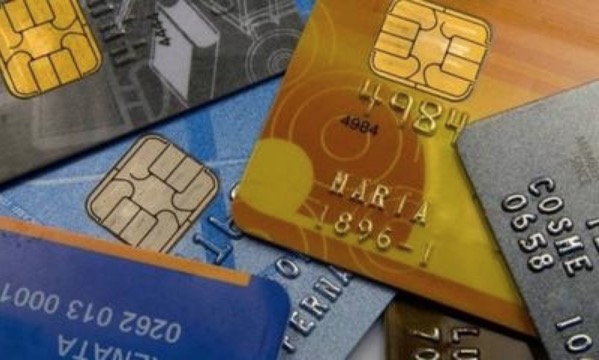 Fraudes em cartão de crédito nas transações de celular crescem no país