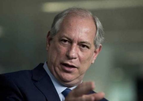 Ciro faz cauterização em vasos da próstata, deve ter alta até meio-dia e participar de debate