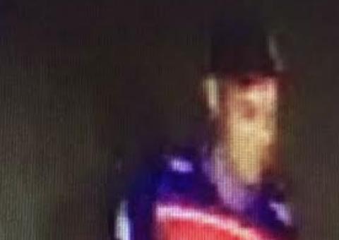 Polícia pede o apoio da população para identificar homem que agrediu fisicamente jovem em Manaus