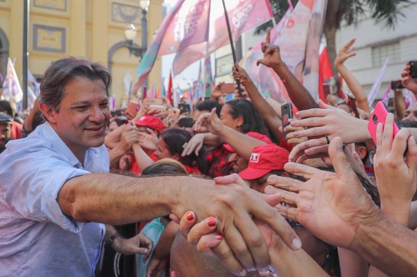 Haddad faz caminhada e ato político no Centro de Manaus