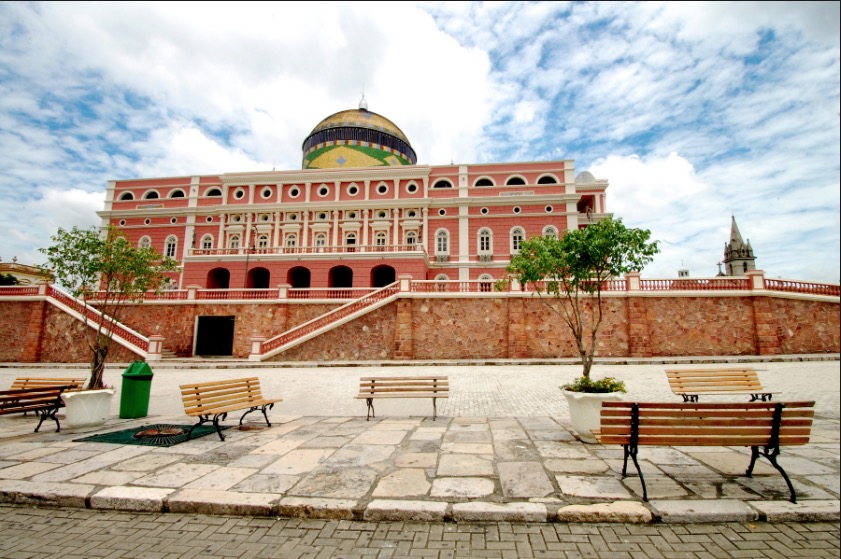 Espaços turísticos abrem para visitação gratuita nesta quinta em Manaus