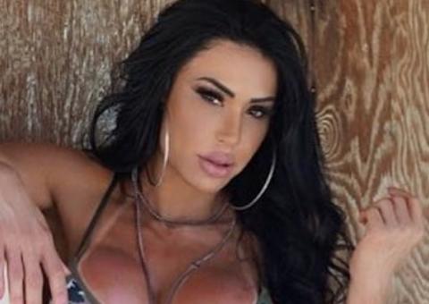  Gracyanne Barbosa revela que bumbum gigante a atrapalha na cama