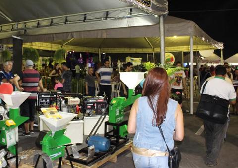 Agência de Fomento do Amazonas financia produtores rurais em feiras agropecuárias