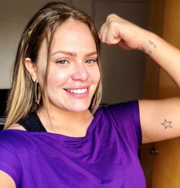 Após voltar a engordar, ex-bbb Paulinha Leite emagrece 7kg em 15 dias