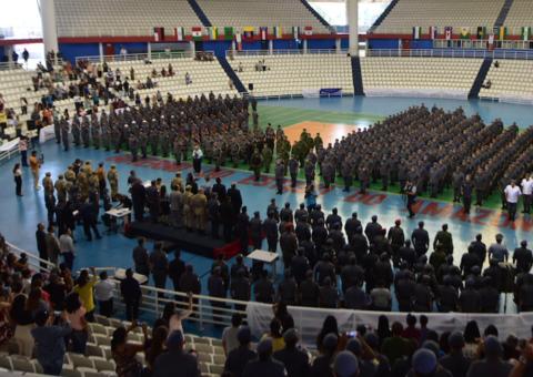  Governo formaliza promoção de 1,9 mil policiais militares e bombeiros no Amazonas