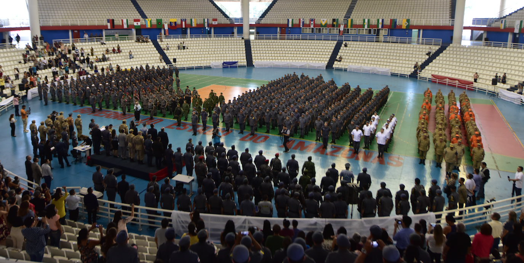  Governo formaliza promoção de 1,9 mil policiais militares e bombeiros no Amazonas