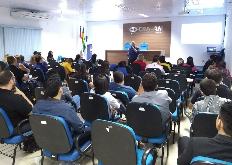 Curso vai ensinar estratégias para cobrar dívidas de clientes inadimplentes