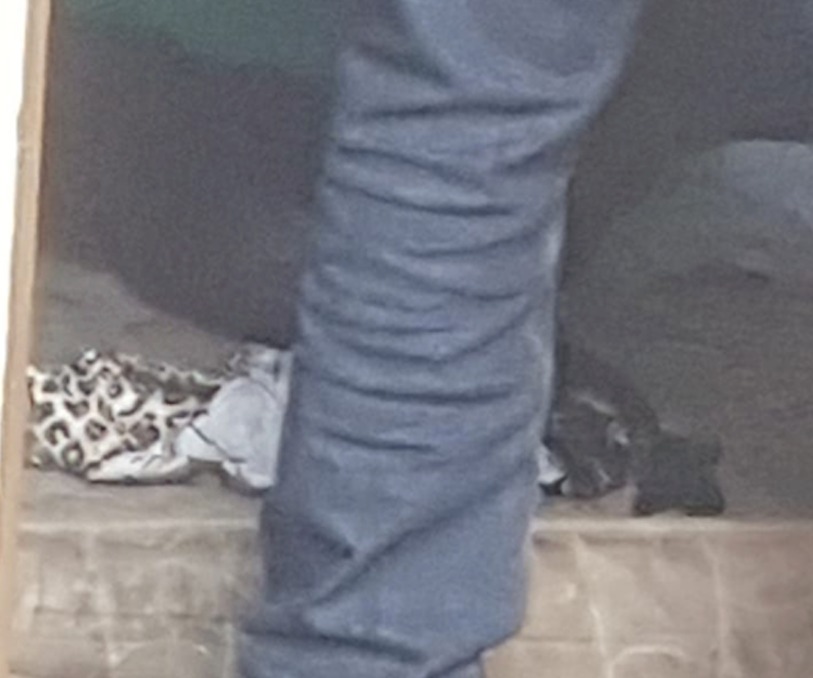 Em decomposição, corpo de mulher é encontrado dentro de quitinete em Manaus