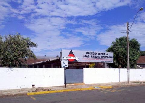 Aluno armado atira e fere 2 colegas em colégio