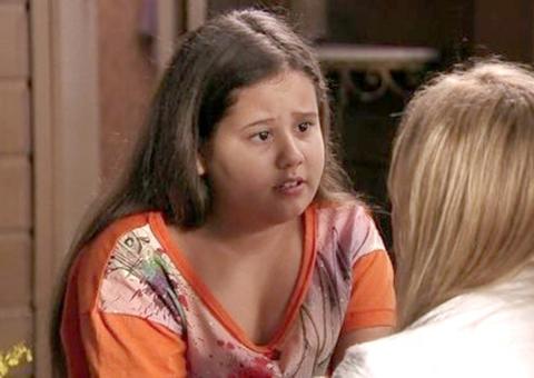 Aos 18 anos, ex-atriz mirim de ‘Avenida Brasil’ revela homossexualidade 