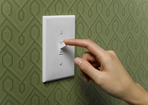 Brasileiro terá conta de luz com bandeira vermelha pelo quinto mês consecutivo