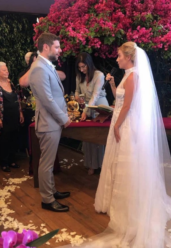 Luiza Possi se casa com diretor do Domingão do Faustão em SP; veja fotos