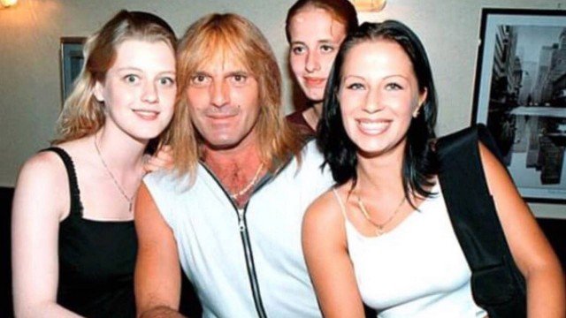 'Playboy' que dizia ter levado mais de 6 mil mulheres para cama morre durante sexo