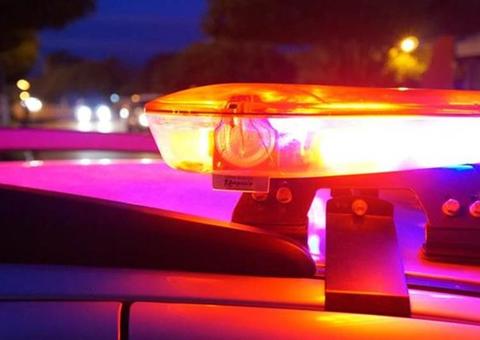 PM tem carro fechado por criminosos e é morto a tiros no meio da rua