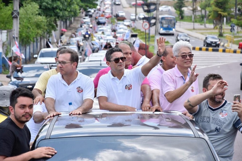David Almeida abre última semana de campanha com carreata em Manaus 